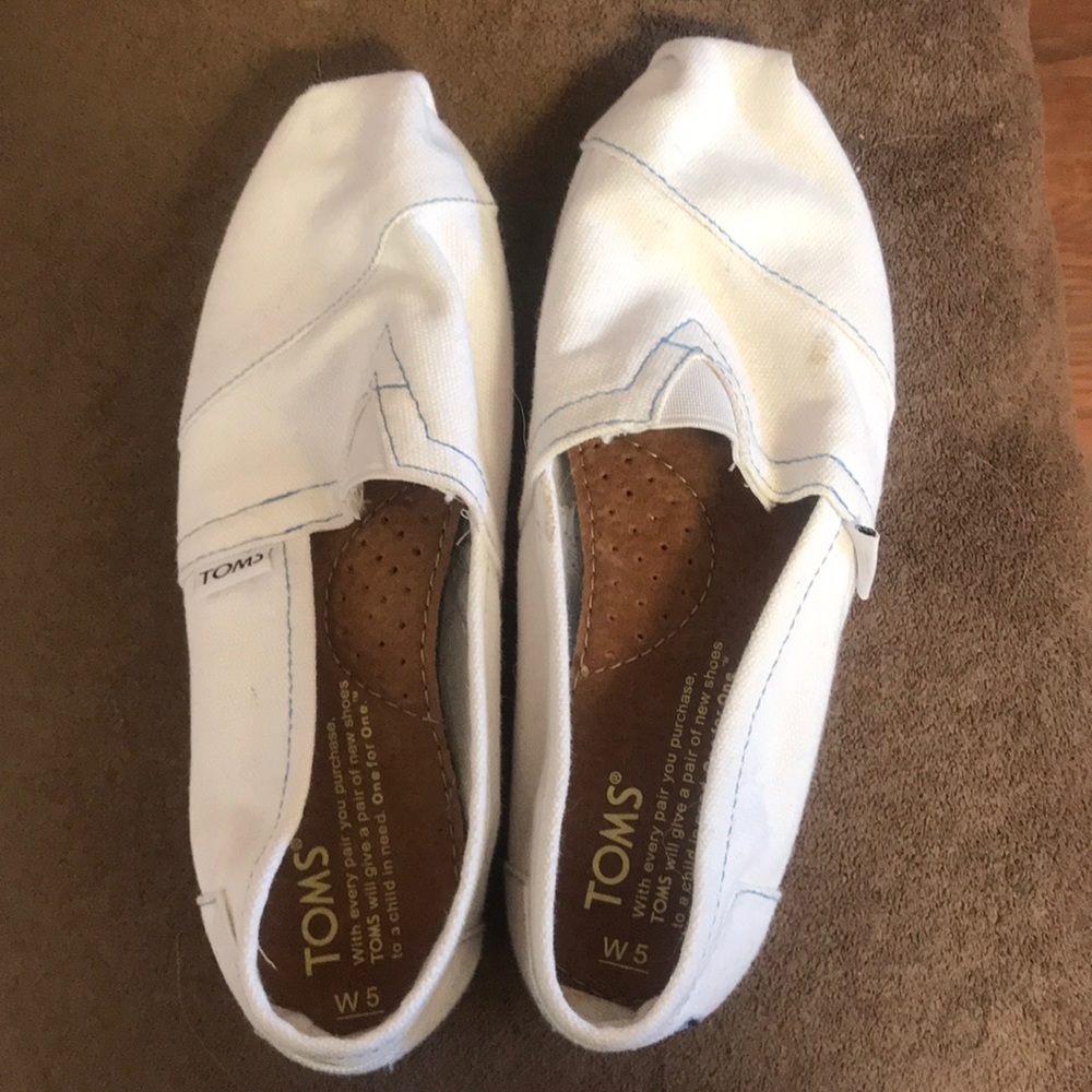 WHITE TOMS BRAND NEW